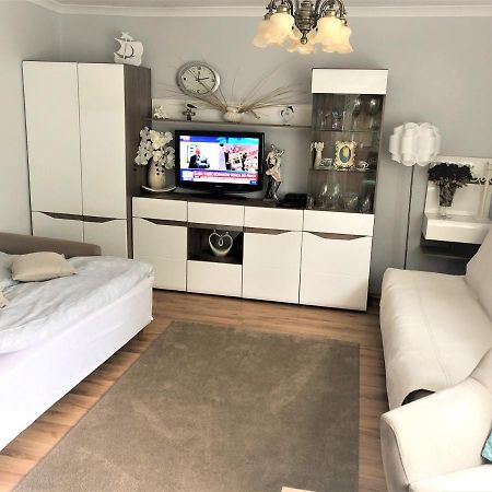 Ania Apartamento Ustka Exterior foto